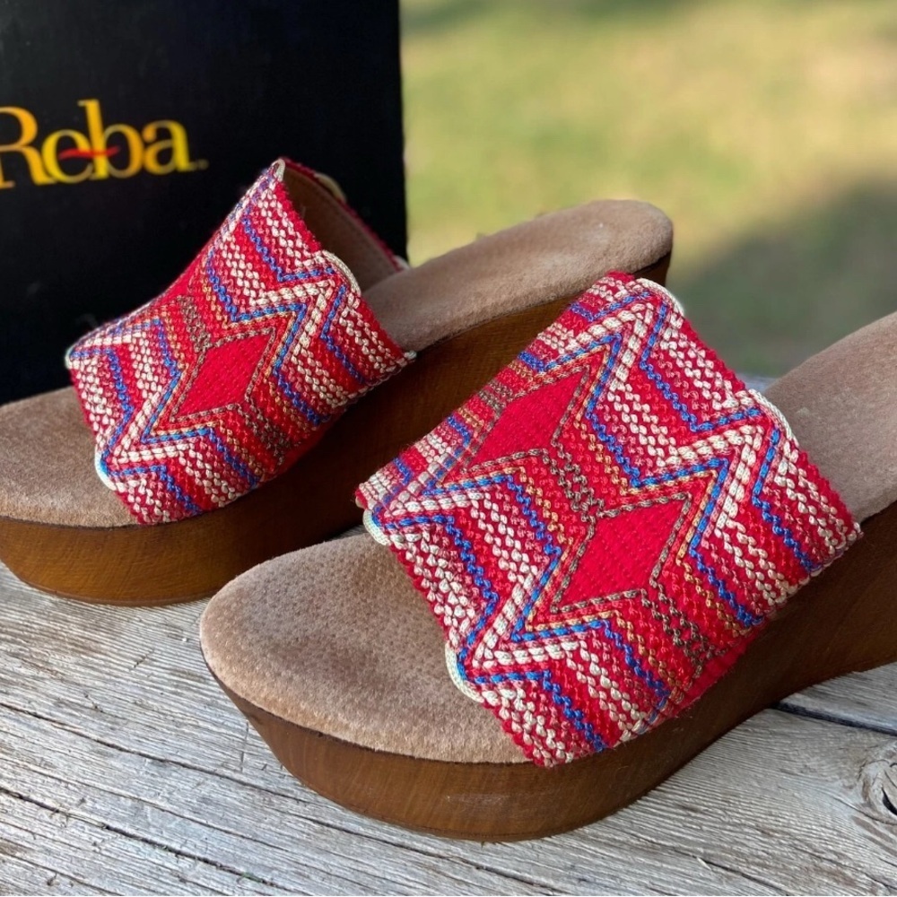 REBA Red Multi Starlet Wedge Slides Sandals Sz 7M EXCELLENT IOB